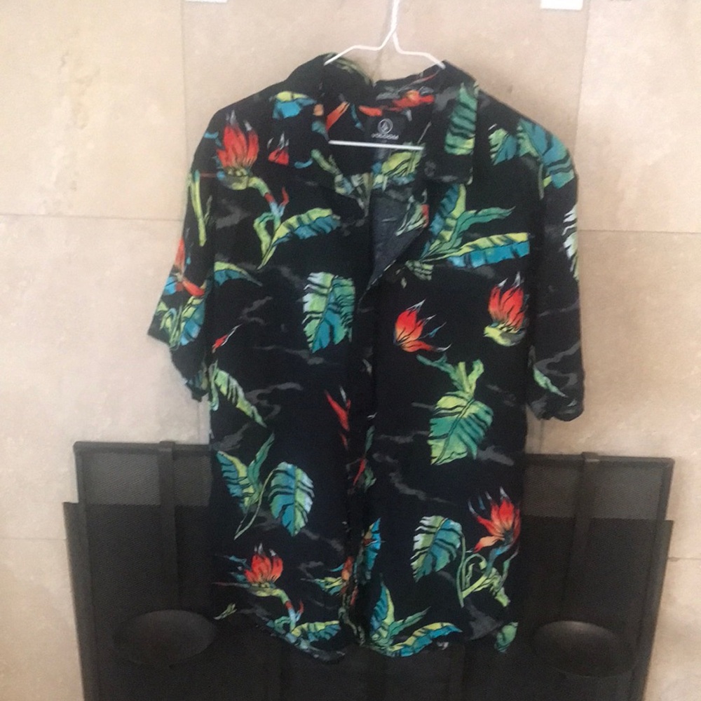 Volcom Tropical Black Floral Men's Shirt